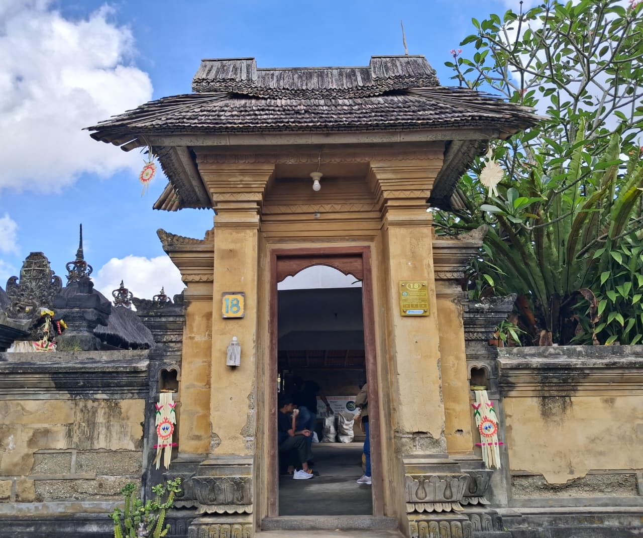 Angkul Angkul